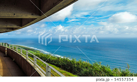 沖縄久米島、比屋定バンタ展望台からの絶景 54557354