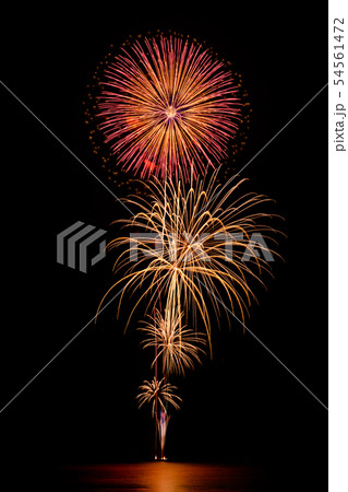 葉山 花火大会 海上 葉山 花火大会 海上 54561472