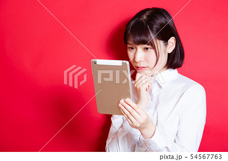 医療　白衣の女性 54567763