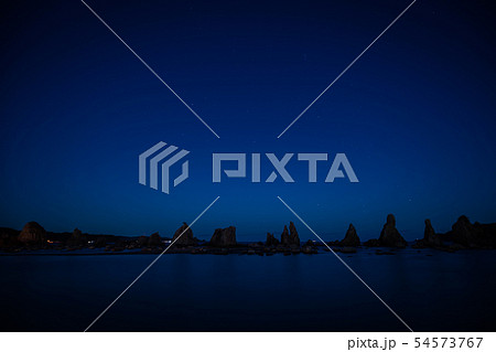 和歌山県 橋杭岩 夜景の写真素材 [54573767] - PIXTA