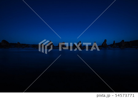 和歌山県 橋杭岩 夜景 54573771