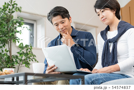 ミドル夫婦 54574837