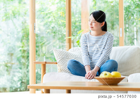 若い女性 若い女性 54577030