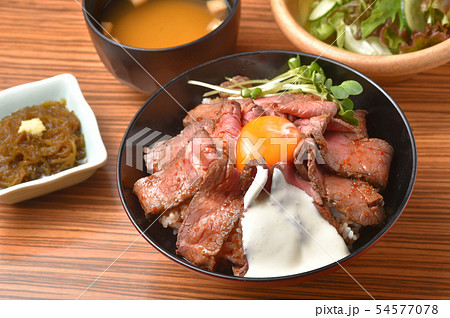 ローストビーフ丼 54577078