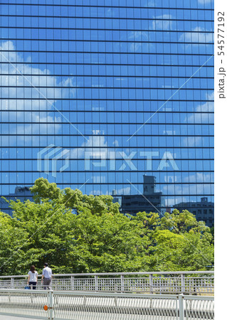 ビル　緑　人 54577192