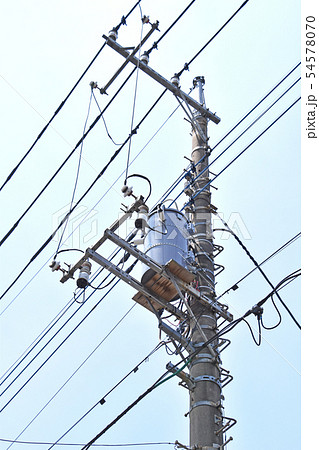 電柱と電気設備 54578070