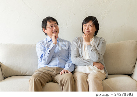 ミドルシニア　夫婦 54578992
