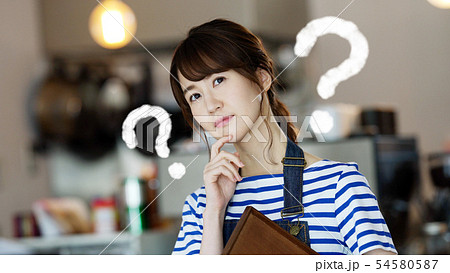 考える店員 考える店員 54580587