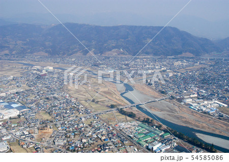 空からの松田山と酒匂川 54585086