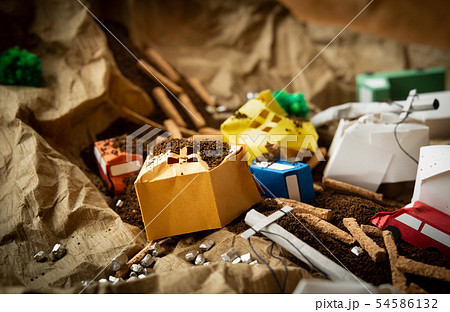 土砂災害　土砂崩れ　斜面崩壊　地すべり　がけ崩れ　土石流　自然災害　天災　復興 54586132