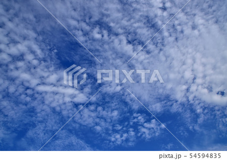 秋の空うろこ雲 54594835