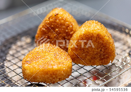 焼きおにぎり・焼きおむすび・焼おにぎり_bbq・BBQ・バーべキュー・七輪・炭・備長炭 54595536