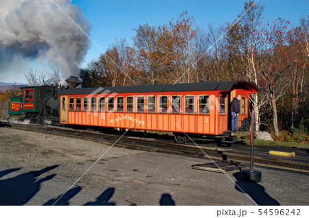 ニューハンプシャー州・ワシントン山のコグ・トレイン 歯軌条鉄道 ニューハンプシャー州・ワシントン山のコグ・トレイン 歯軌条鉄道 54596242