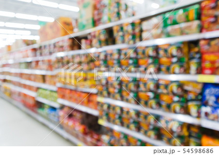 Blur Supermarket sale instant noodles on shelves 54598686