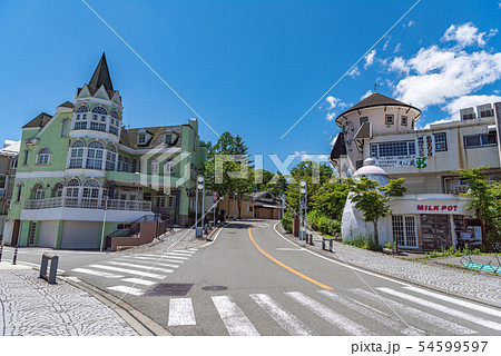 山梨県北杜市　清里駅前の町並み 54599597