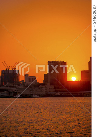 【夕焼け 晴海埠頭】 【夕焼け 晴海埠頭】 54600687