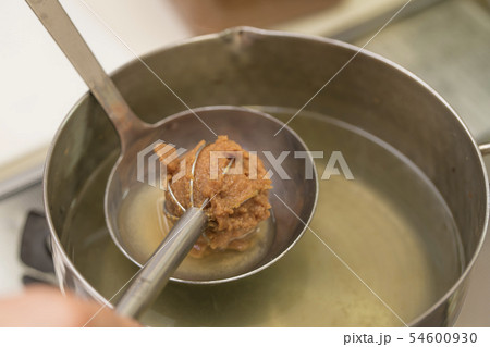 【味噌汁　料理】 54600930