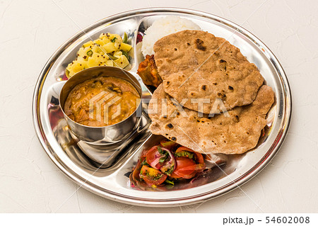 スパイシーなカレーライス　Curry and rice 54602008