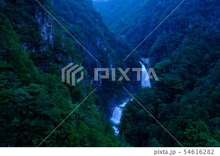 不動七重の滝（奈良県吉野郡下北山村） 54616282