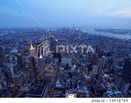 エンパイアステートビルディングから眺める夕方のニューヨーク・マンハッタン New York City 54618749