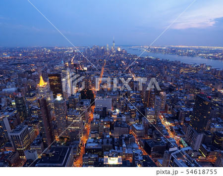 エンパイアステートビルディングから眺める夕方のニューヨーク・マンハッタン New York City 54618755