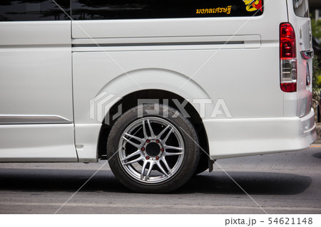 Private Toyota Ventury van 54621148