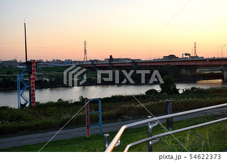 日没前の荒川河川敷 笹目橋方面の写真素材