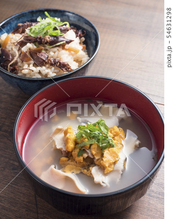 いちご煮とホタルイカの炊き込みご飯 54631298
