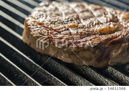 美味しい牛肉ステーキ 54631566