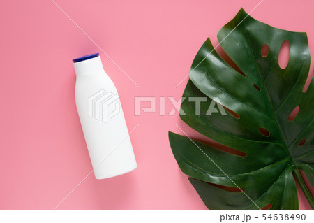 white cosmetic bottle cosmetic nature skincare 54638490