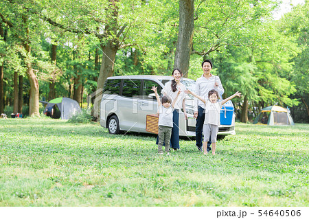 家族 夫婦 自動車 BBQ キャンプ 家族 夫婦 自動車 BBQ キャンプ 54640506