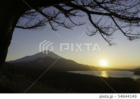 富士山 山中湖 パノラマ台 夕焼け 富士山 山中湖 パノラマ台 夕焼け 54644149