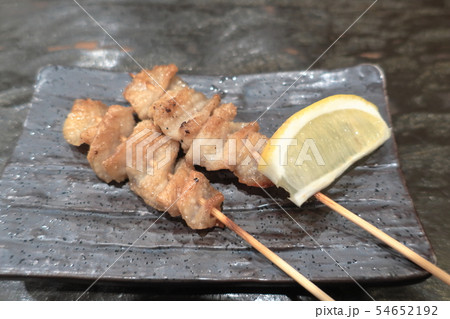 庶民的で素朴な焼き鳥「皮」 54652192