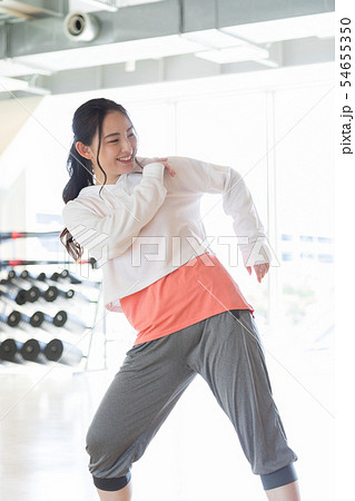 ダンサー　ヒップホップ　スタジオ　フィットネスジム　スポーツジム　 54655350