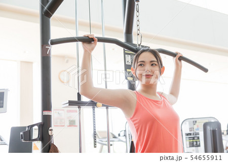 フィットネスジム　スポーツジム　ハイプーリー　ハイプリ　ラットプルダウン 54655911