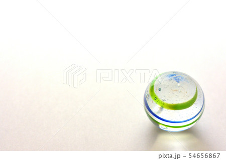 カラフルな綺麗なビー玉の写真素材