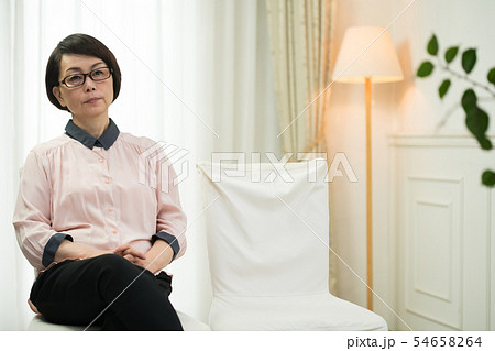 病院　待合室 54658264