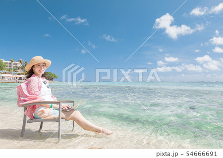 海外旅行 ミドル女性 リゾート 海 海外旅行 ミドル女性 リゾート 海 54666691