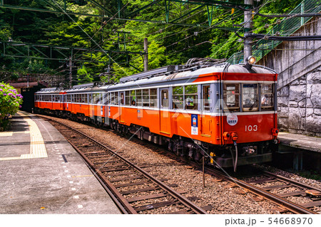 神奈川県）箱根登山鉄道 あじさい電車 モハ1形の写真素材