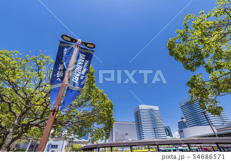 海浜幕張駅前の風景 54686571