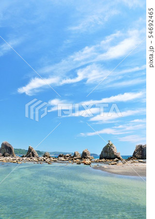 和歌山県 青空の串本橋杭岩 和歌山県 青空の串本橋杭岩 54692465