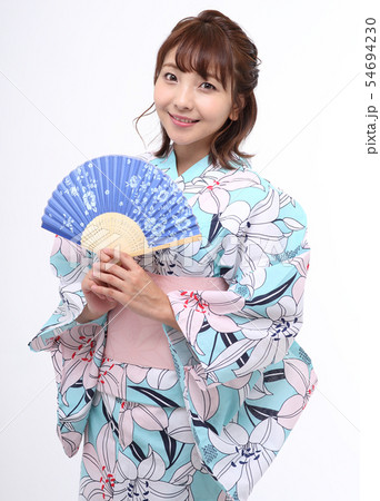 浴衣を着た女性 浴衣を着た女性 54694230