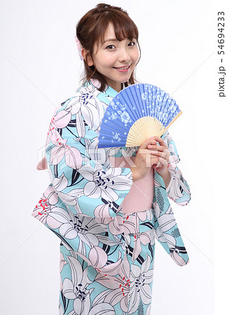 浴衣を着た女性 浴衣を着た女性 54694233