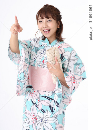 浴衣を着た女性 浴衣を着た女性 54694662