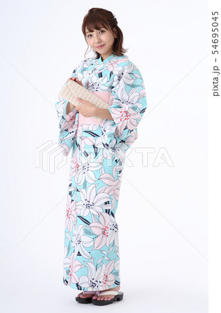 浴衣を着た女性 浴衣を着た女性 54695045
