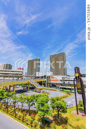 大阪　高槻駅前風景 54703684