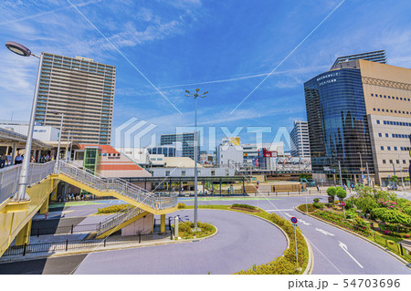 大阪　高槻駅前風景 54703696