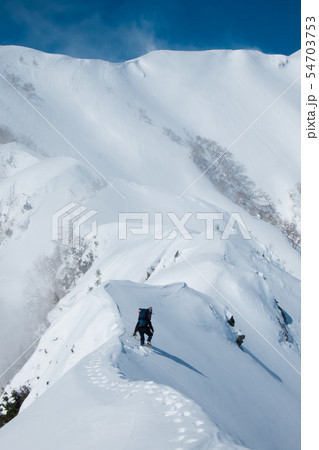 雪山登山 54703753