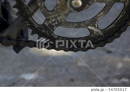 Old bicycle chain Oil-stained 54705017