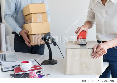 Shipment Online Sales, Small business or SME 54706146